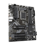  4x DDR4 Slots