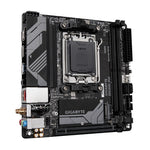  2x DDR5 Slots