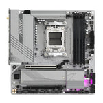  4x DDR5 Slots