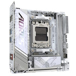  2x DDR5 Slots