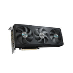  3x DisplayPorts / 1x HDMI Port