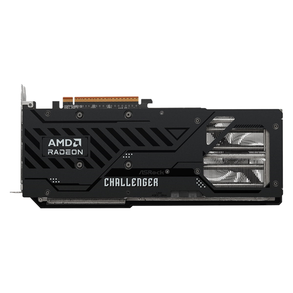  3x DisplayPorts / 1x HDMI Port