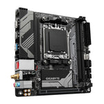  2x DDR5 Slots