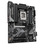  4x DDR4 Slots