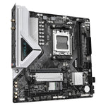  2x DDR5 Slots