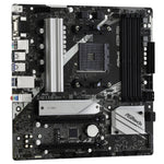  4x DDR4 Slots