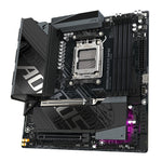  4x DDR5 Slots