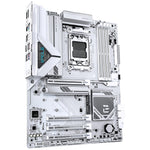  4x DDR5 Slots