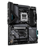 4x DDR5 Slots